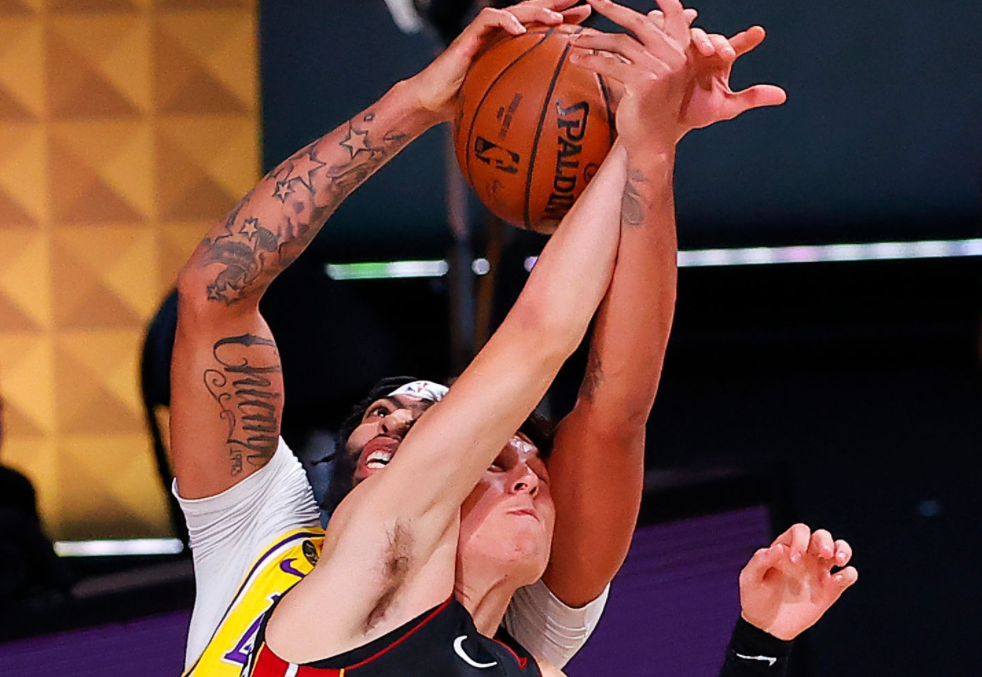 亚博体育网站-尤文图斯教练压力巨大！，浓眉哥遭遇十持续失利观众掌声雷动-亚博体育网站