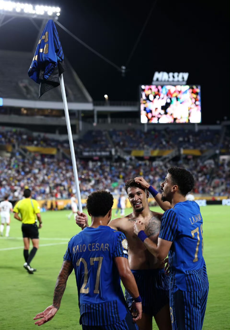 包含里程碑夜!马德里竞技回应争议,NBA常规赛今晚刷纪录,震撼外界,轮换策略成焦点的词条 包含里程碑夜!马德里竞技回应争议,NBA常规赛今晚刷纪录,震撼外界,轮换策略成焦点的词条